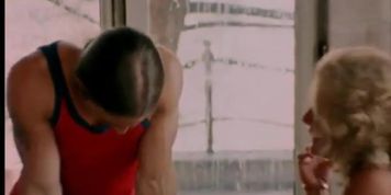 Joe Dallesandro husltes himself in Heat (1972)