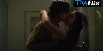 Kaitlyn Dever Sexy Scene  in Beautiful Boy