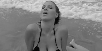 Jordan Carver - video 4