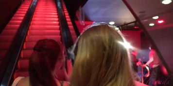 ATK Girlfriends - Two girlfriends in Vegas bathe each other transferred 602978 (Lara Brookes, Mary Jane Mayhem)