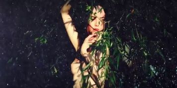 Country Girl Lets Filmed Nude For A Gallon Of Milk