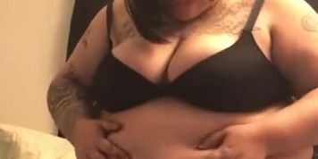 bbw eating cake