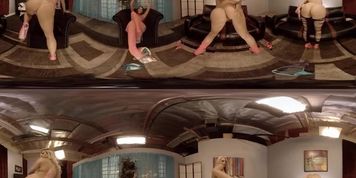 4 Hot Girls strip VR 360 (August Ames)