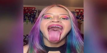 Gerkary Super Long Tongue Tricks