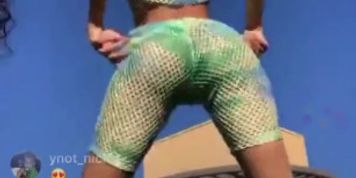 @edwinacarlaisaac on Instagram Live Shaking her Ass