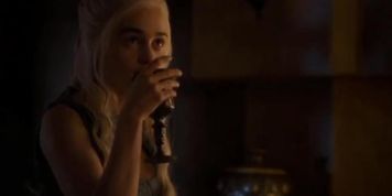 Emilia Clarke - Daenerys Daario - Explicit nude scene