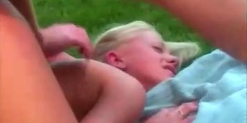Teen amateur anally fucked outdoors after sucking dick