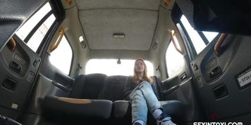 The Horny Driver Played The Photographer To Screw The Naive ...