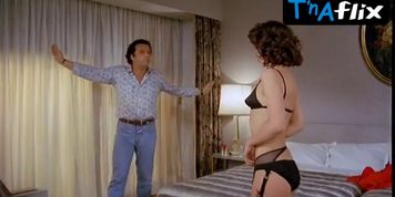Sophie Berger Breasts,  Underwear Scene  in Mezzo Destro, Mezzo Sinistro