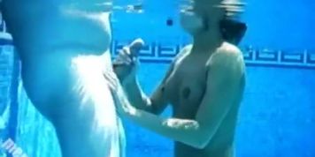 SEX UNDERWATER