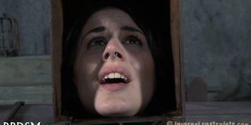 Hard spanking for masked babe - video 9