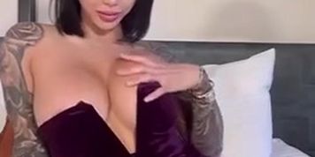 Kiara Moon solo on couch