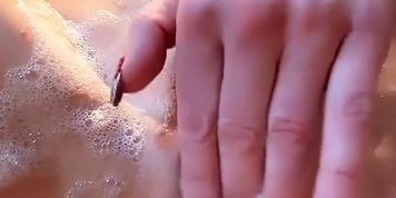 Hot girl masturbates in the bathtub, soapy foam, pussy close up OnlyFans (Cory Chase, LeoLulu, Rose Bennett)