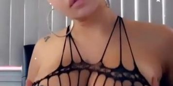 NycThot Jcakesbx sucking Bannana