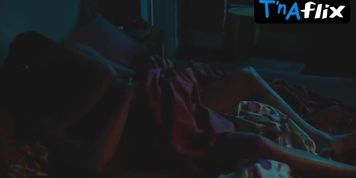 Gabrielle Union Sexy Scene  in Being Mary Jane (Gabriella Banks, Nevaeh Lace, Smoking Mary Jane)