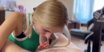 A young beauty has sex after charging