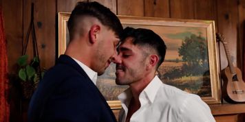 Hunk Jordan Starr loves fucking Nico Coopa's tight ass!