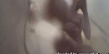 Hidden Shower Cam - Cats view of the Little Sunshine MILF (Lil Sunshine)