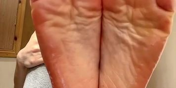 Asian Feet Test