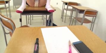 Horny Japanese high school student