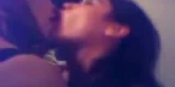 Amateurs kissing and making out