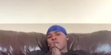 Hottie in durag jerking off