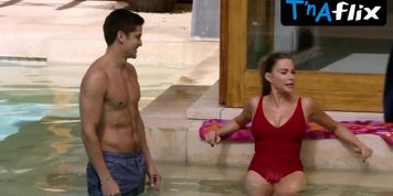 Sofia Vergara Sexy Scene  in Modern Family
