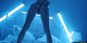 what lovers do pmv