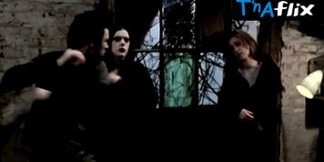 Erica Leerhsen Breasts Scene  in Blair Witch 2 (Norma Joel)