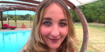 3 women and 2 men for an outdoor orgy