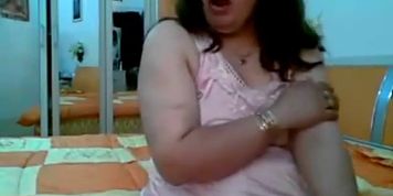 Arabian Ummah Wife enjoys Hubs 3 inch Muslim Arabian Dick 1 of 2 - video 1