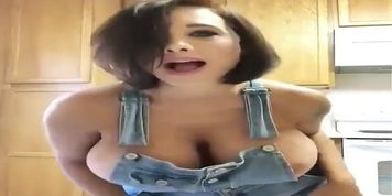Tit's falling, huge titted brunette dancing HOT (Brittany Elizabeth)