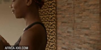 Intense sex at the gym with fit ebony girl