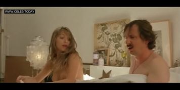 Melanie Laurent - Topless Big Boobs - Dikkenek (2007)
