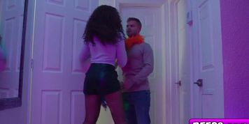 Nicky ends up in an unexpected foursome with Willow, Bella, and Eden