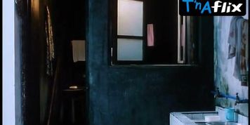 Liu Yi Underwear Scene  in Dam Street