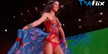 Kendall Jenner Underwear Scene  in The Victoria'S Secret Fashion Show 2015