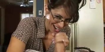 Druuna - Mom Fucks Her Son'S Friend