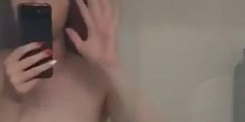 jade.love topless