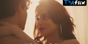 Arushi Handa Sexy Scene  in Fuh Se Fantasy