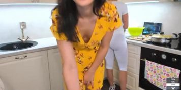 Daughters secret ohmibod with mother in the kitchen 1