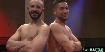Wrestling athletes get naked and horny