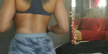 Fit booty shake