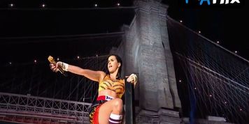 Katy Perry Sexy Scene  in Mtv Video Music Awards