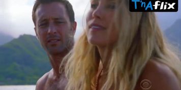 Sarah Carter Bikini Scene  in Hawaii Five-0