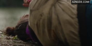 Aurora Giovinazzo Breasts Scene  in Una Madre