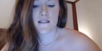 Big girl finger fucks herself
