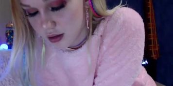 DEEPTHROAT QUEEN WEBCAM 6