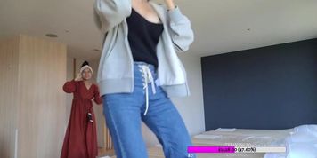 Crazy japanese nipple slip dancing twitch video