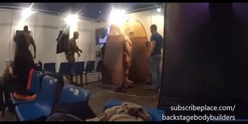 Bodybuilders Tanning Naked Backstage - Bodybuilding Competition